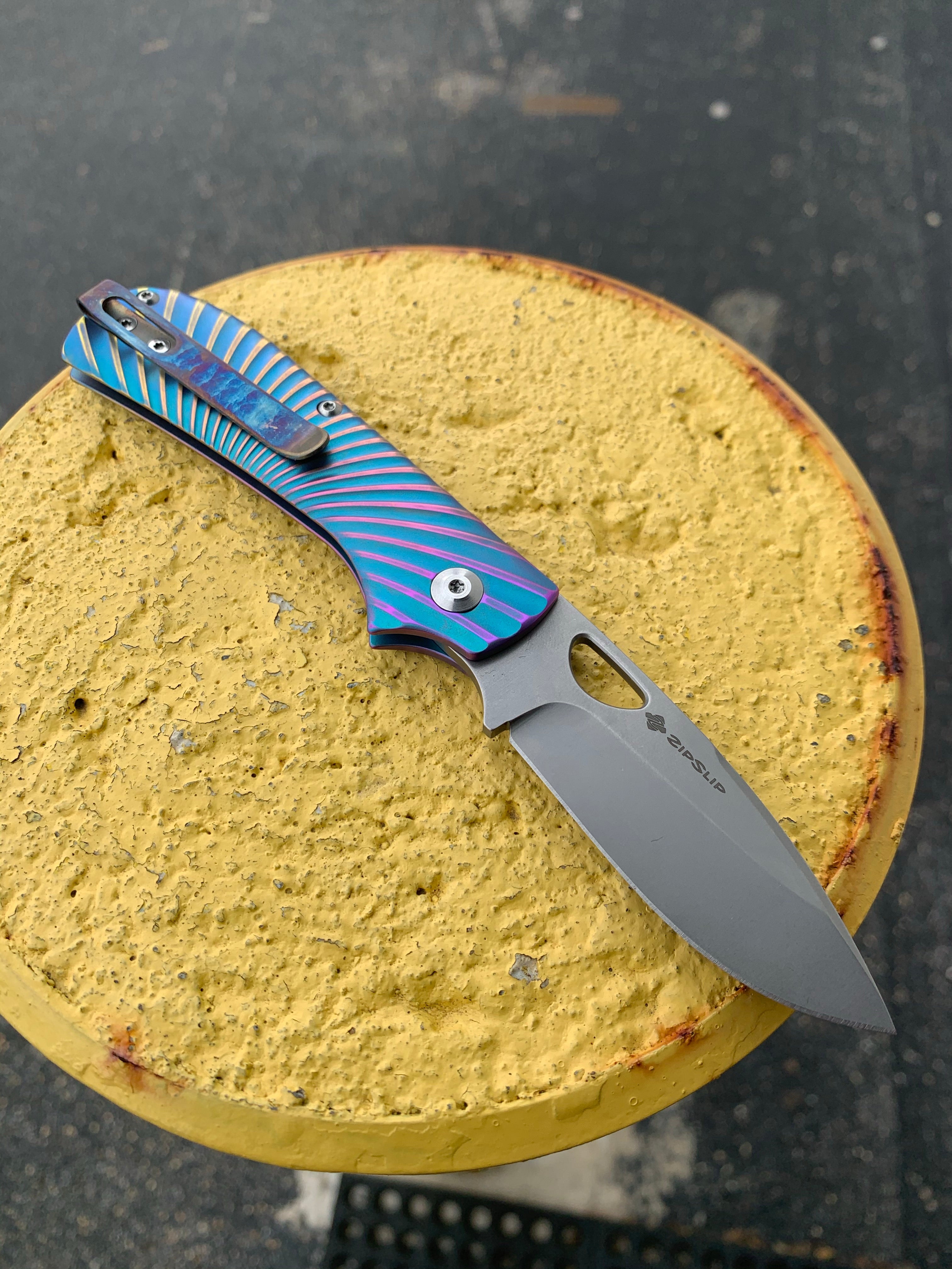 Kizer Zipslip - Lightning Strike Clip and Spring - Ano Fade and Highlights Handle - St. Nick's Custom Anodization - 0